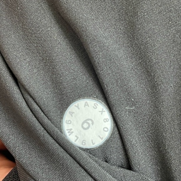 {6} Lululemon Noir Crop Black with Paperbag Waist - Picture 7 of 9